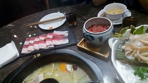 苏宁球员吃火锅往事与新江苏队重燃火种