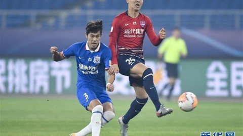 申花32号阿苏埃：加纳前锋扛起青春大旗，2026赛季的“蓝色爆点”已经就位